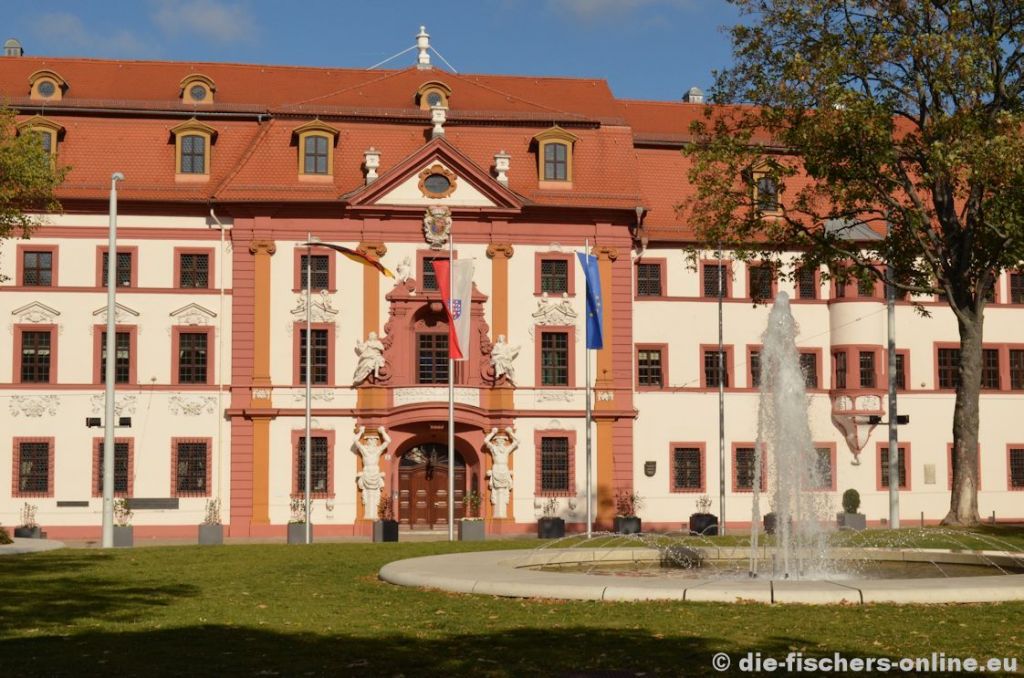 Regierungsstraße
Blick auf die ehemalige Kurmainzische Statthalterrei.
