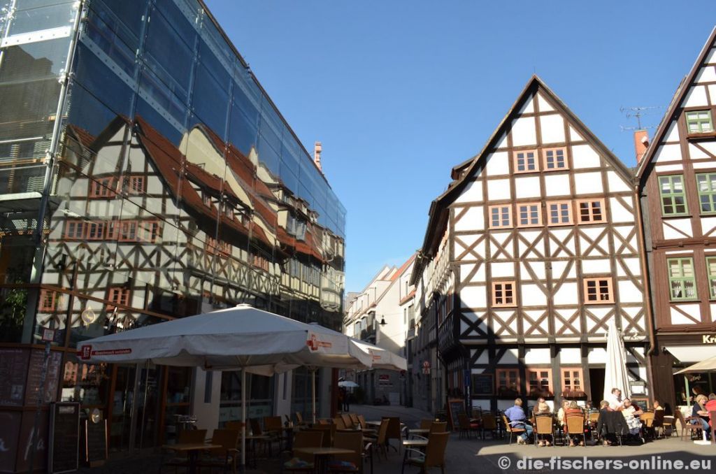 Benediktsplatz
Der kleine Platz mitten im historischen Zentrum der Stadt bildet den Ausgangspunkt zu zahlreichen Rundgängen, u.a. zur Krämerbrücke.
