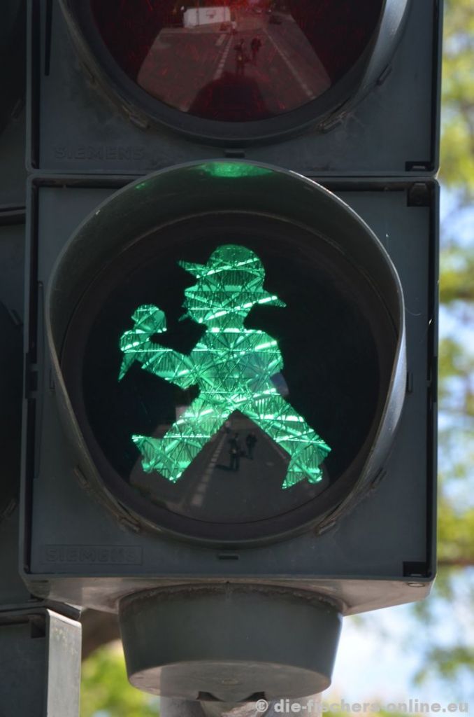Mit einem Eis geht es einem gleich viel besser, oder?
Haupteingang Klinikum (Nordhäuser Straße)

